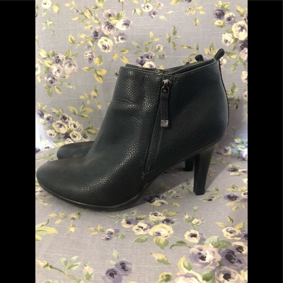 **LIKE NEW** Heeled Booties - Picture 2 of 4